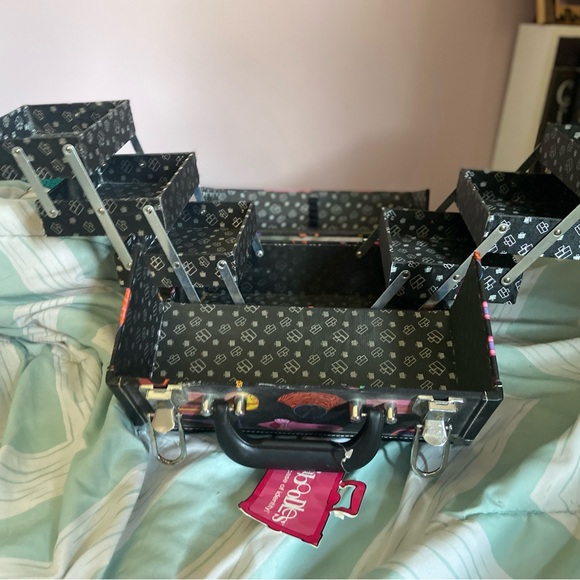 Jewelry and Make Up Carry Case w/HandlE NWT - Picture 5 of 5